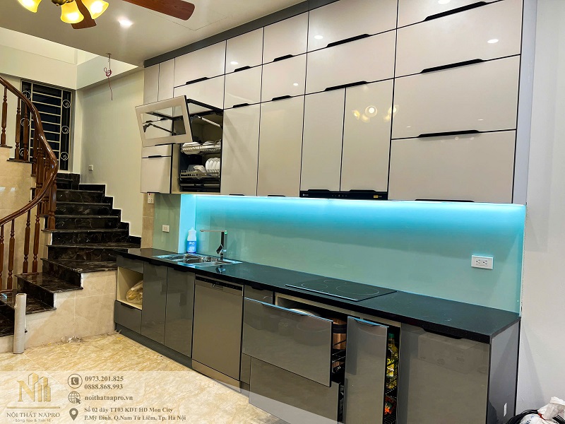 Tủ bếp cánh kính NCK37 nhà anh Hà - Phúc Diễn