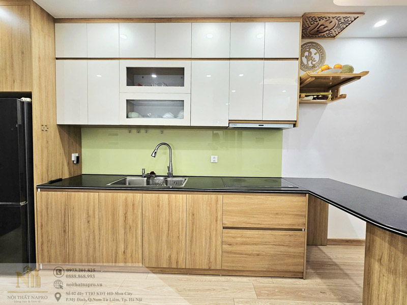 Tủ bếp Laminate NLA22 màu trắng - vân gỗ hiện đại